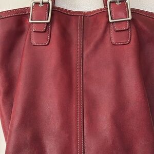 Coach Burgundy Leather Shoulder Bag
